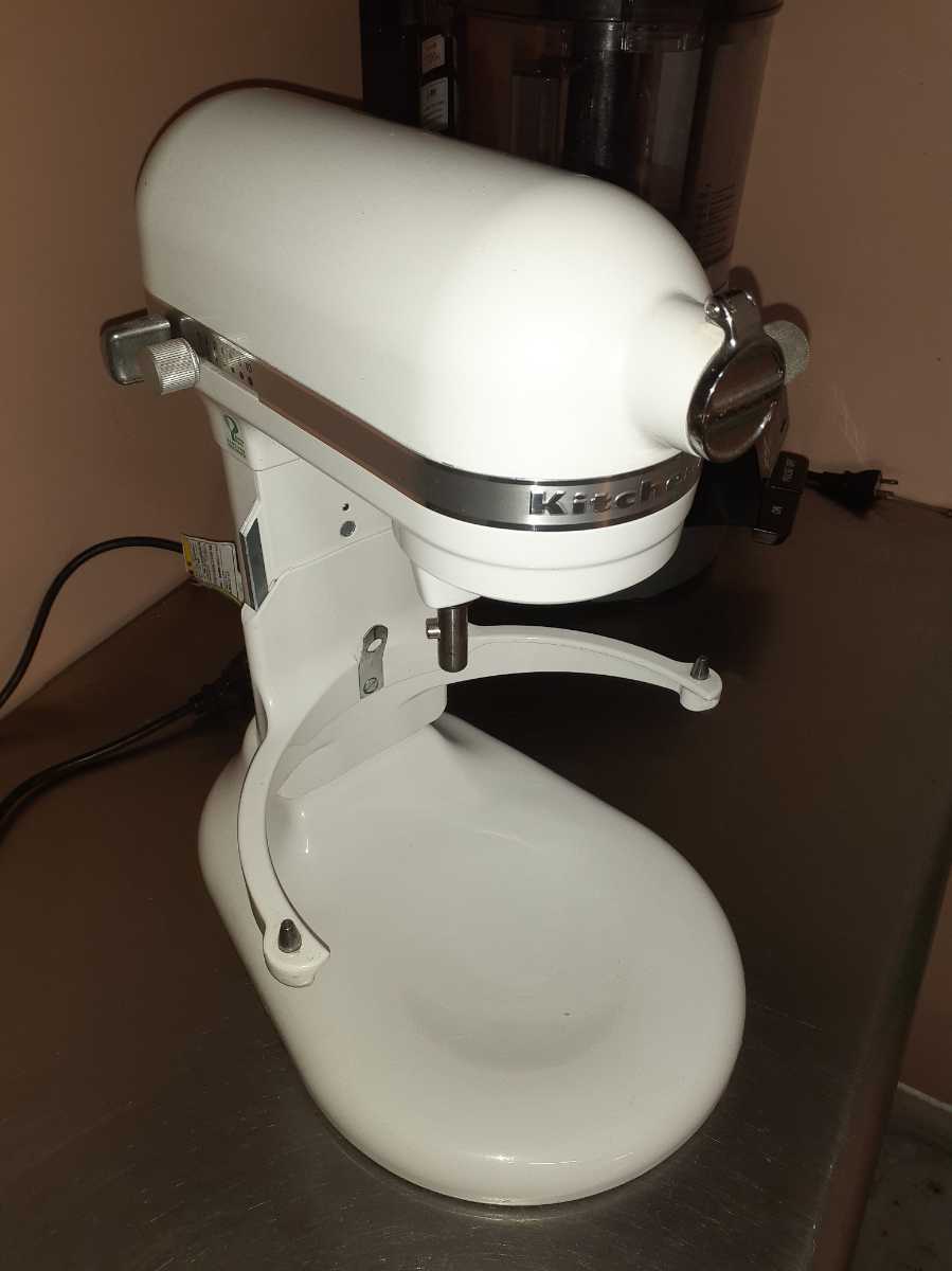 KitchenAid KSM7WH スタンドミキサー 6.9L 本体 キッチンエイド スタンドミキサー 卓上ミキサー KitchenAid エフエム
