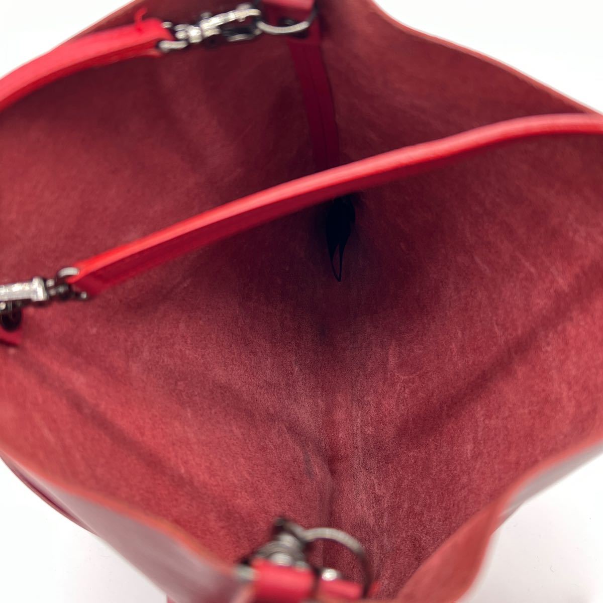 Yohji Yamamoto GINZA discord SIX EXCLUSIVE | ディスコード – Yamamoto、GINZA SIX店限定 “TULIPS”から新色 ヨウジヤマモト」の LINEN Y ヨウジヤマモト“いびつな造形”のレザーバッグ、口金