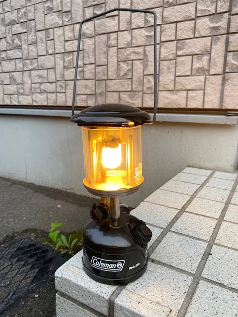 送料込】Coleman コールマン フェザーランタン 229 ケース付き