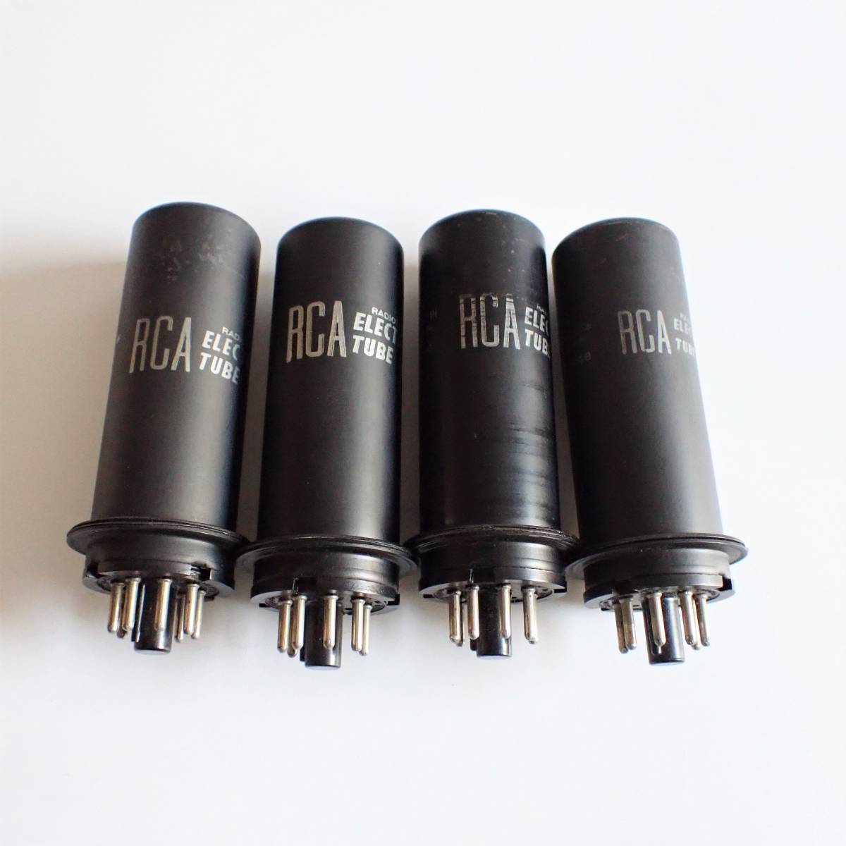アメリカ製 RCA RADIOTRON ELECTRON TUBE メタル管 真空管 4本セット