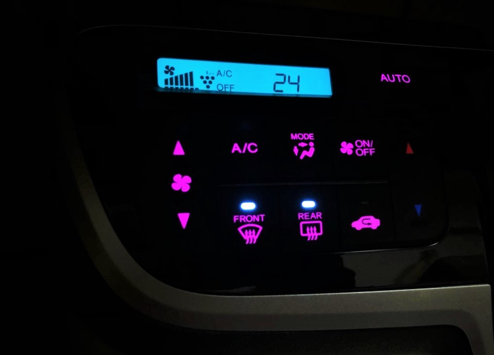N-BOX LED打ち換え済み JF1 スタートスイッチ スタートスイッチ