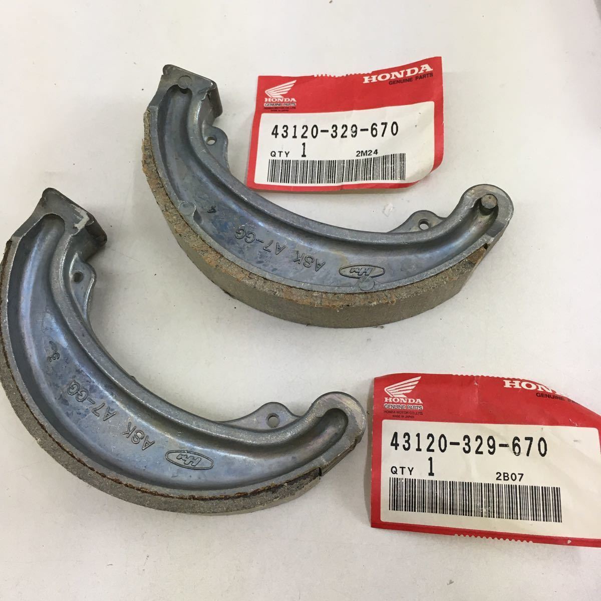 2-8242☆ホンダ 純正 リアブレーキシュー 2個セット 43120-329-670