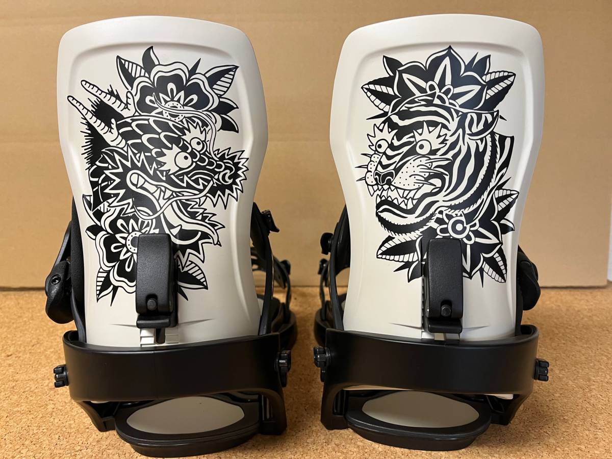 21-22 FLUX XF ATSUSHI HASEGAWA モデル　Ｍサイズ FLUX 21-22モデル XF Atsushi Hasegawaモデル Mサイズ