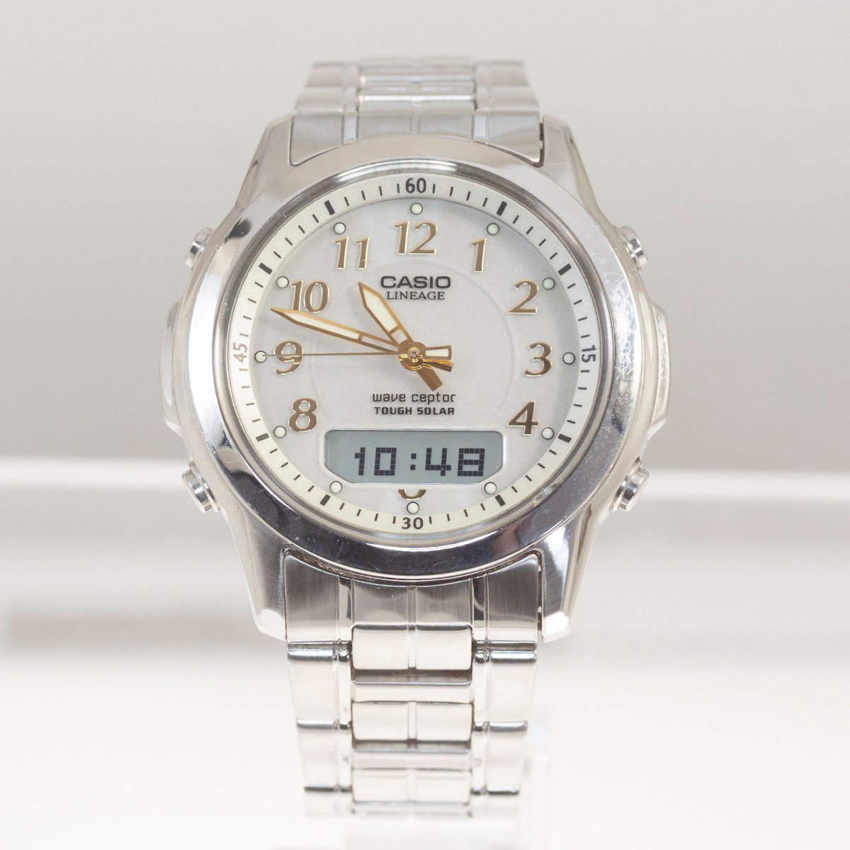 カシオ ソーラー電波腕時計 LINEAGE リニエイジ CASIO LCW-100 中古品 