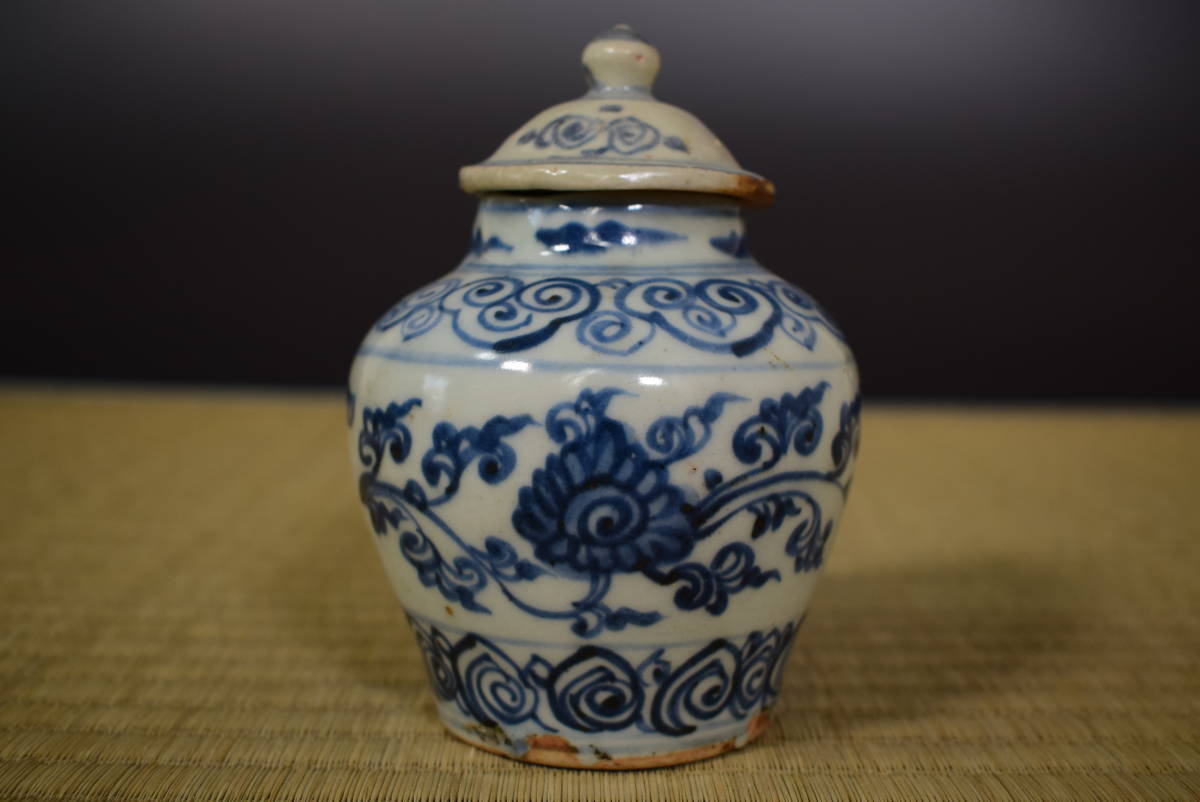 染付 中国 中国古玩 染付壺・茶壺 古美術 古玩 葉茶壺です 染