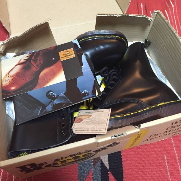 イングランド製ドクターマーチン 1490Z 10ホール デッドストック