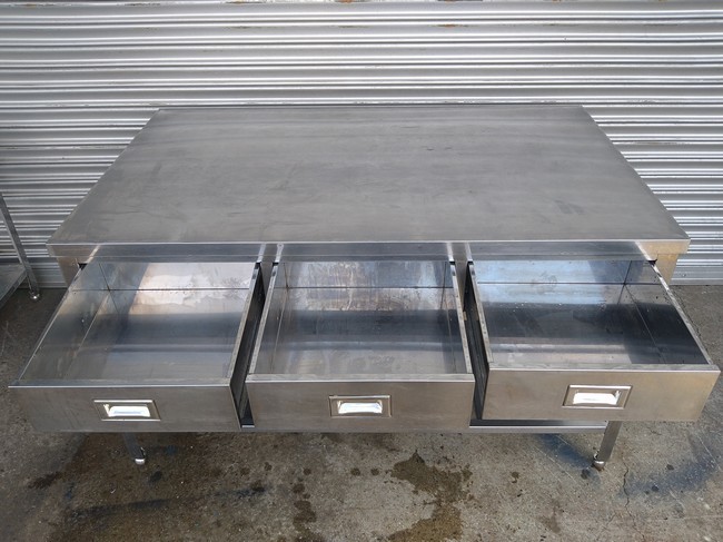 ステンレス　扉引き出し付き　作業台　飲食店　W９００ｘＤ４５０ｘＨ８００ｍｍ ステンレス 引き出し付き作業台 W1500×D900×H850mm 【公式通販】