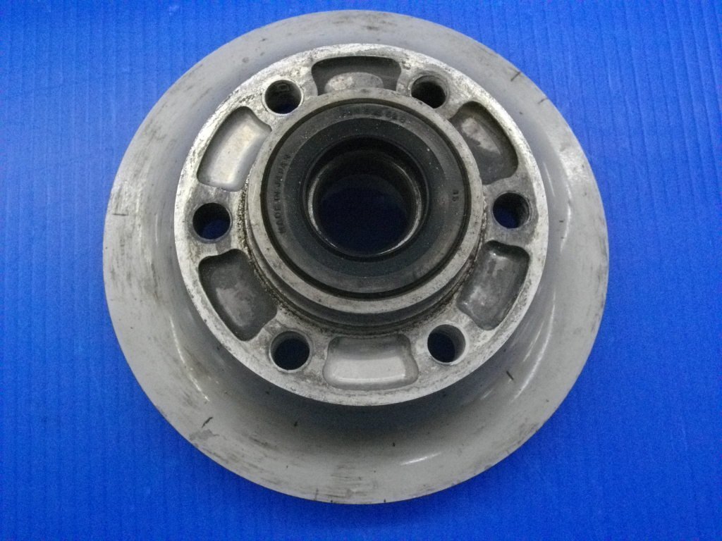 T【082】スズキ GS400 純正 キャストホイール用 リア ブレーキパネル