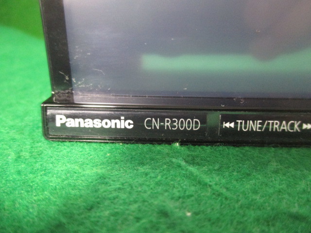 N223　 Panasonic パナソニック 　メモリーナビ　 CN-R300D