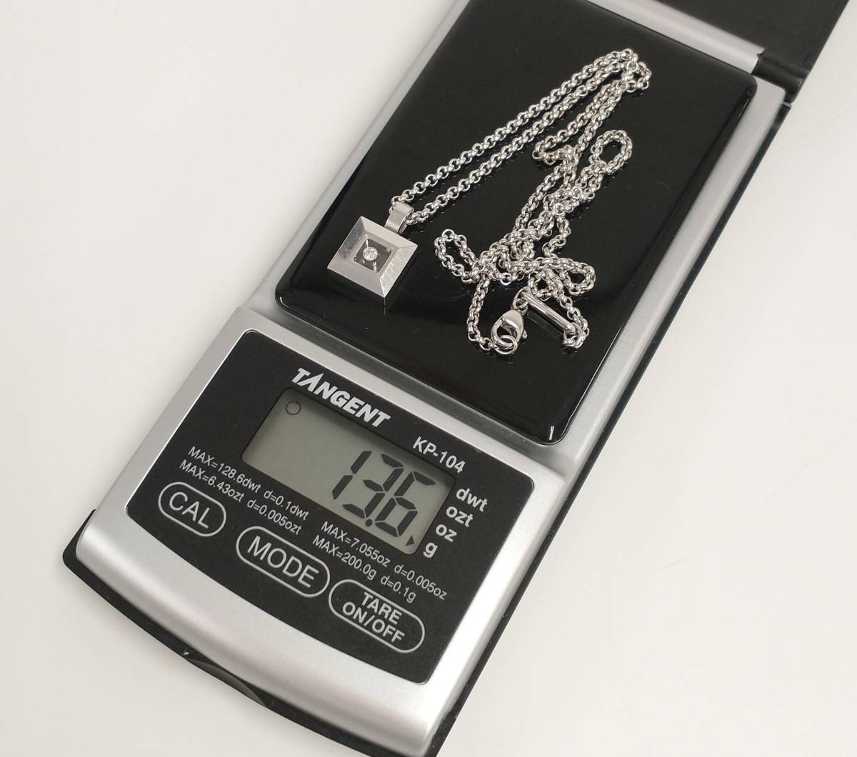 Chopard ショパール ハッピーダイヤモンド スクエア 1P ダイヤ K18WG 