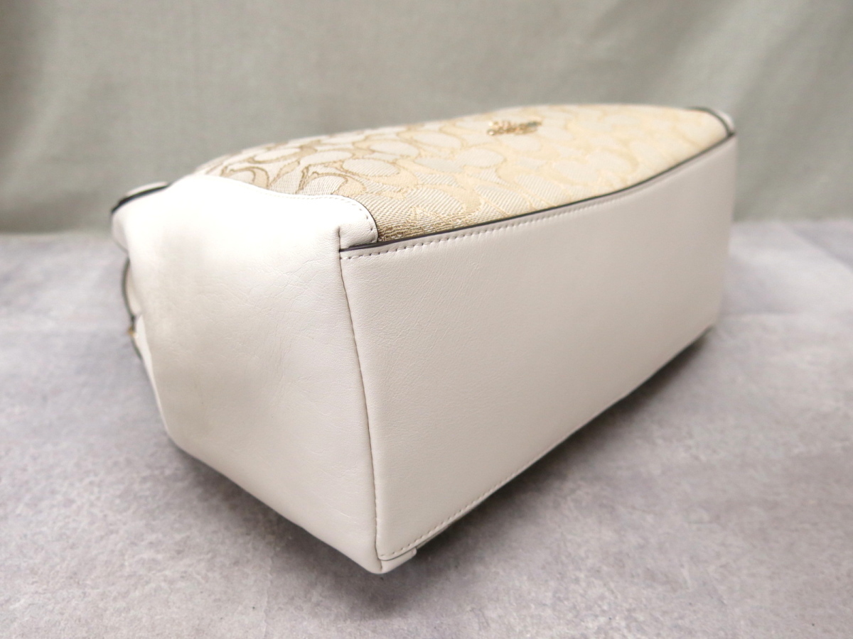 未使用●COACH コーチ●36370 イーディ●シグネチャー●キャンバス カーフ レザー 本革●2wayトート バッグ●ベージュ アイボリー●28497 コーチ シグネチャー COACH ウェイバリーバッグ (コーチ) キャンバス(トートバッグ