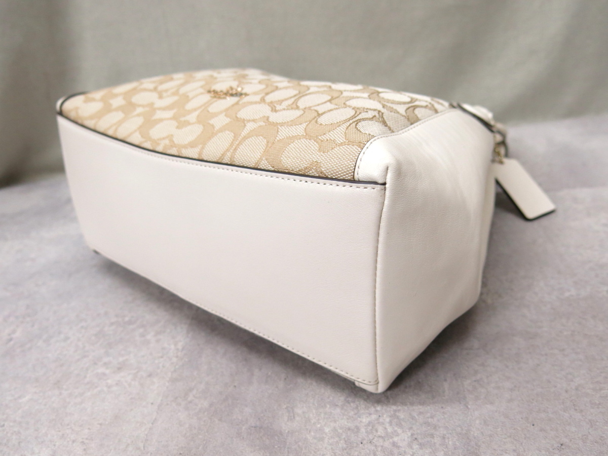 未使用●COACH コーチ●36370 イーディ●シグネチャー●キャンバス カーフ レザー 本革●2wayトート バッグ●ベージュ アイボリー●28497 コーチ シグネチャー COACH ウェイバリーバッグ (コーチ) キャンバス(トートバッグ