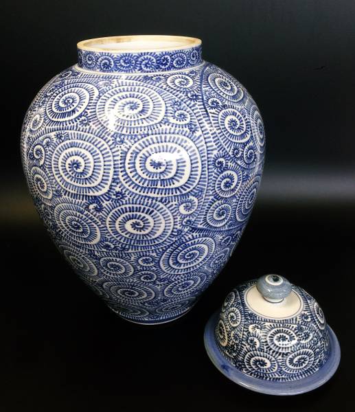 古伊万里 蛸唐草文 染付 沈香壺 飾壷 大壺 置物 H43㎝