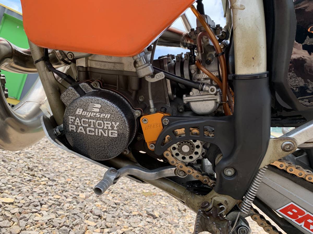 ＫＴＭ２５０ＥＸＣ 2005年モデル２サイクルエンデューロ仕様　中古車両_4