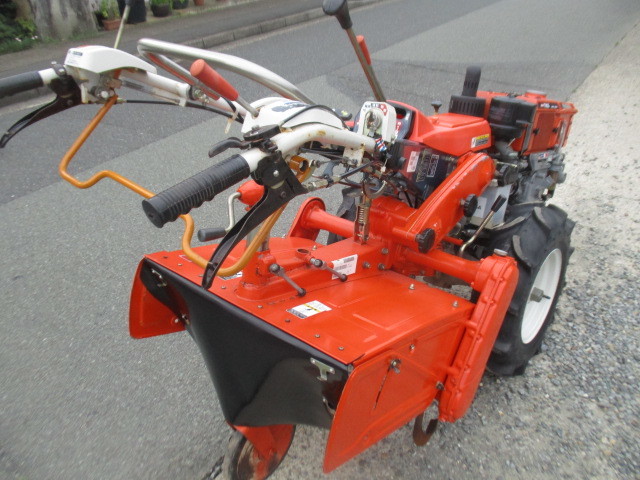 クボタディーゼル耕運機KRA85セル始動、バッテリー新品（良程度）(車体 