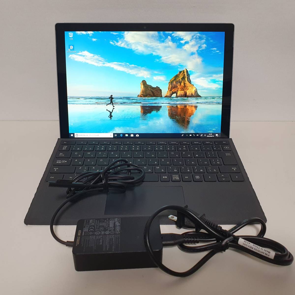 107335)サーフェス/surface pro6 / i5-8350U 1.7Ghz /8GB/SSD 256GB