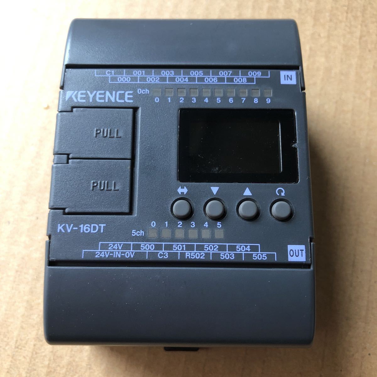 KEYENCE キーエンス PLC | KV-16DT KV-16AR KV-16の値段と価格推移は？