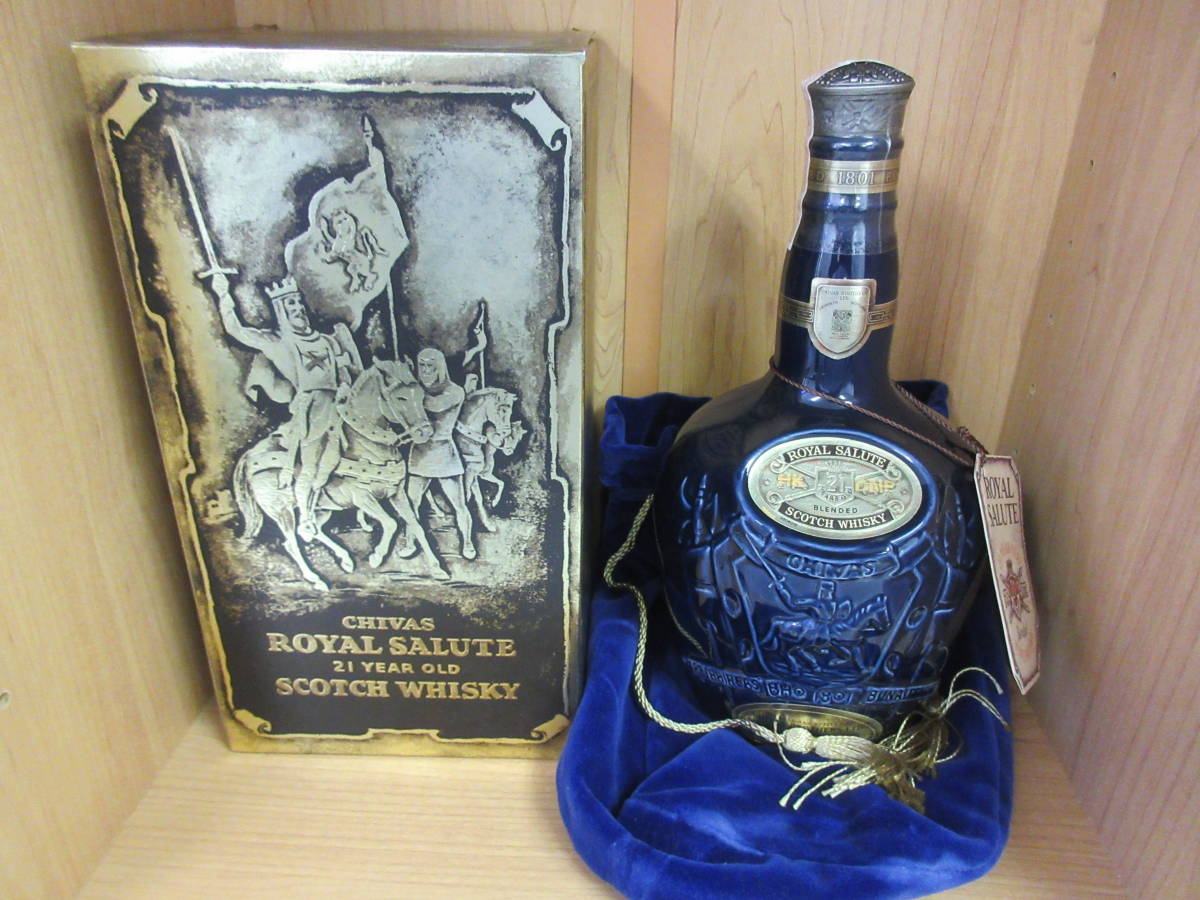 ロイヤルサルート 21年 : 青 シグネチャー ブレンド 700ml 青ボトル