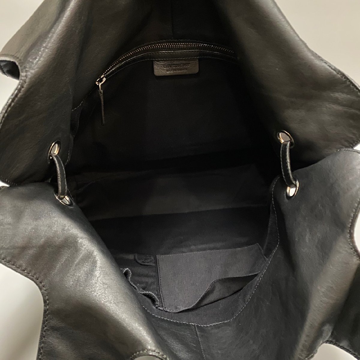 1円 極 美品 GIVENCHY ジバンシィ ジバンシー ロゴ レザー 本革