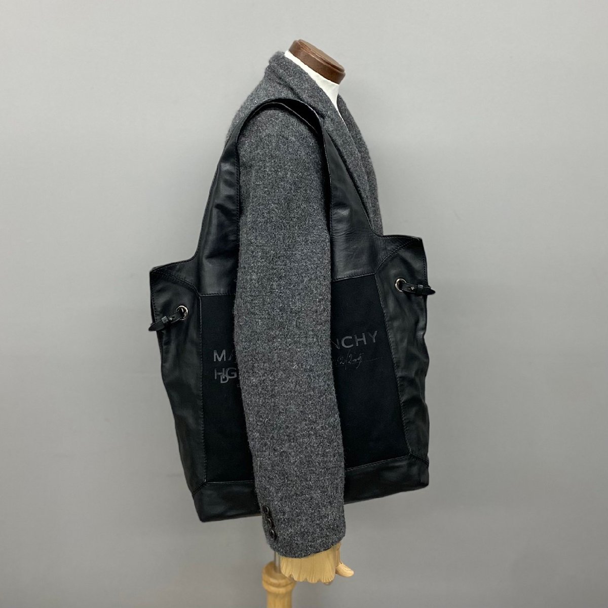 1円 極 美品 GIVENCHY ジバンシィ ジバンシー ロゴ レザー 本革