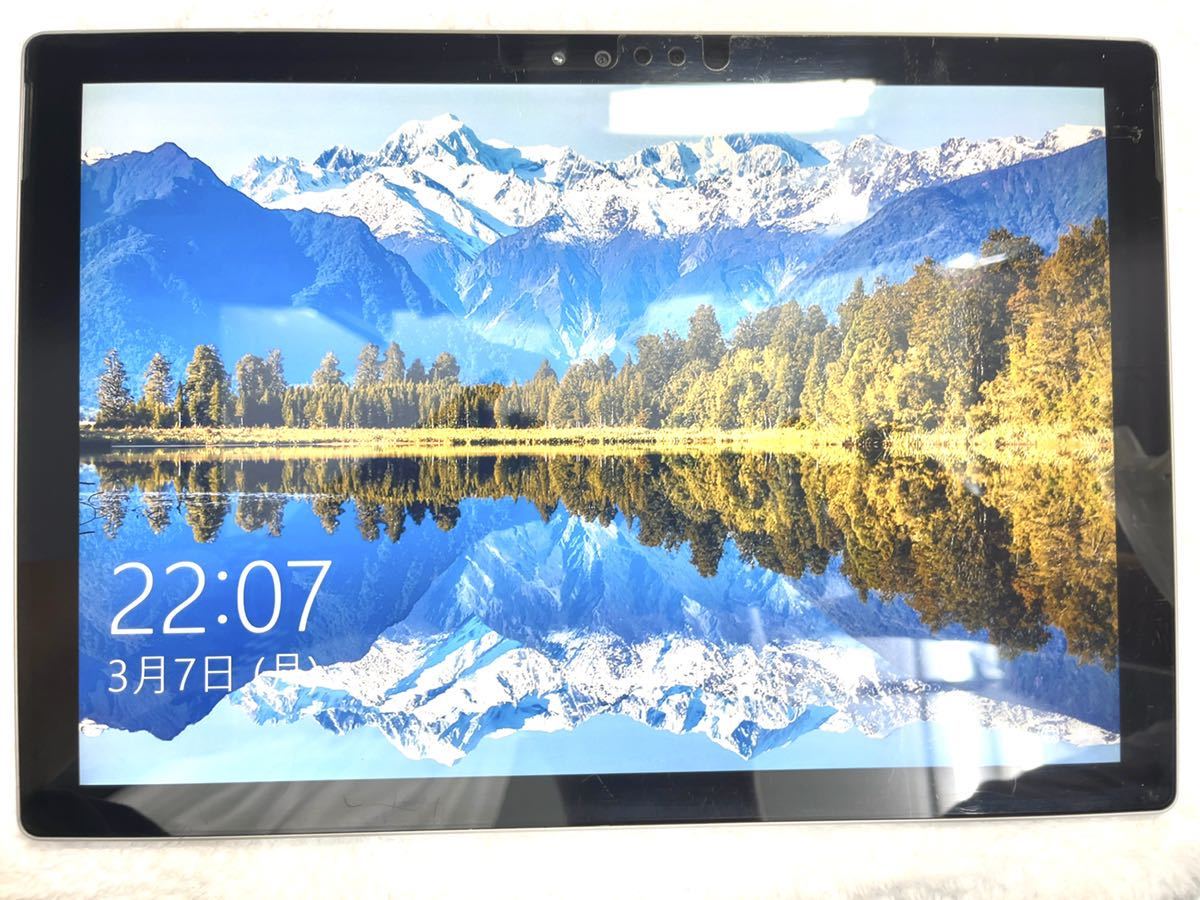 0 Surface Pro Microsoft 1 256GB Core i5-6300U 8GB Intel | 4GB and 