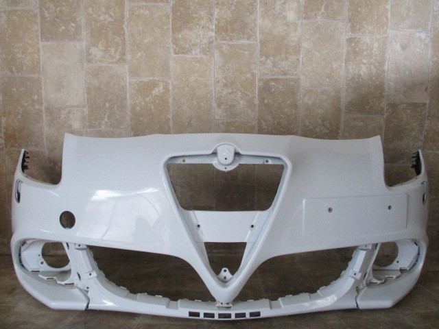 ジュリエッタ アルファロメオ ９４０の中古車を探すならグーネット | (940)の前後バンパーと左後ドアの板金 純正 0 グー アルファロメオ・ジュリエッタ GILLULIETTA 型式:ABA-940141｜ジュリエッタ(アルファロメオ)の総合情報 ROMEO(アルファロメオ)のGiulietta ALFA ジュリエッタ（アルファロメオ）９４０ ミト&frasl;955 940にRECARO