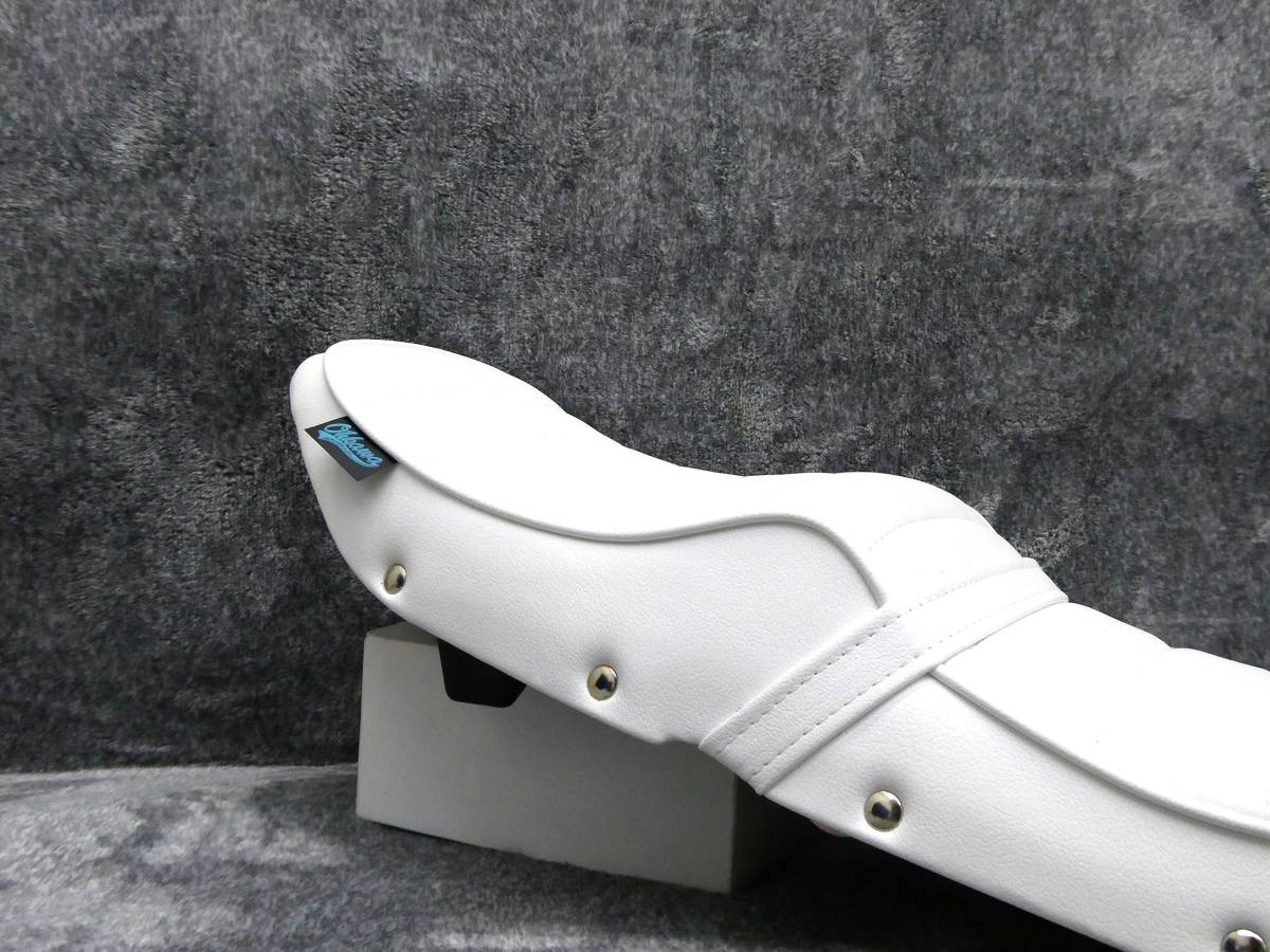 オオカワ×DJコラボ CBR400F 完成品 シート 白皮 鋲打/レザー 