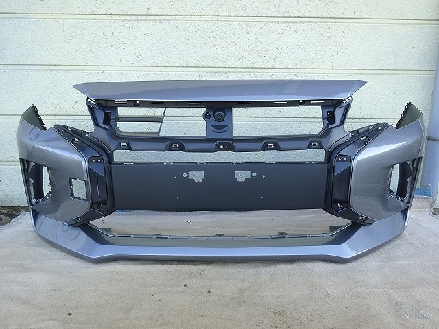 ミラージュ　Ａ０３Ａ　後期　フロントバンパー　グレー　未使用品　即決！