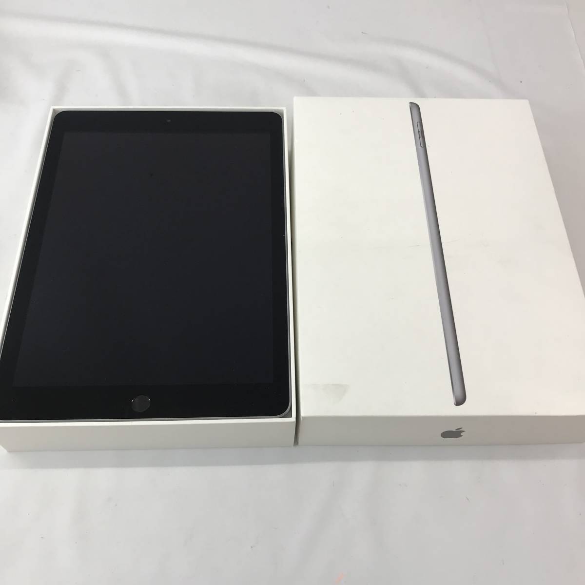 B544中古品⁄ iPad MR6N2J⁄A 第6世代 32GB Wi-Fi Cellularモデル