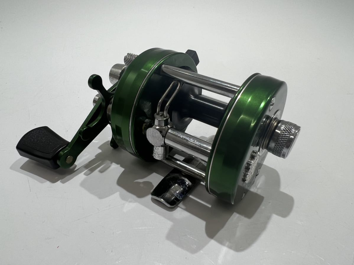 アブガルシア Ambassadeur ABU 2500 C グリーン Ambassadeur ABU アブ