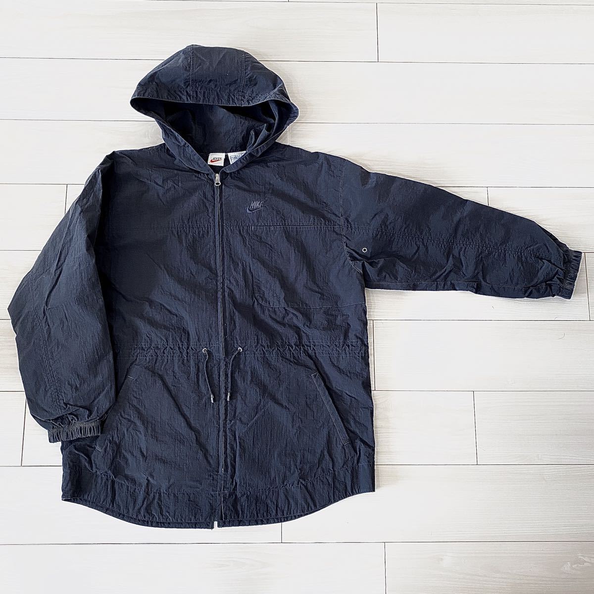 90s NIKE ナイロンジャケット ワンポイント刺繍 コート vintage古着 00s ACG モッズ ナイロンコート fog tech wear ロゴ刺繍 フーディ NIKE ナイキ ナイロンジャケット 90年代ヴィンテージ HTK5363 メンズM