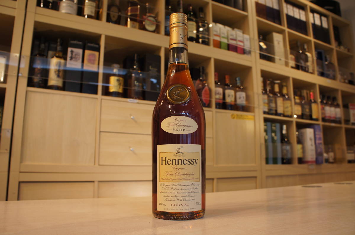 【未開栓】ヘネシー VSOP スリムボトル 700ml 40% Hennessy 81837 ヘネシー VSOP スリムボトル HENESSY 700ml 40％