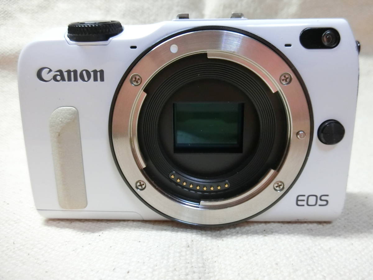 EOS M2 Canon キヤノン ホワイト ミラーレス一眼カメラ Kiss CANON