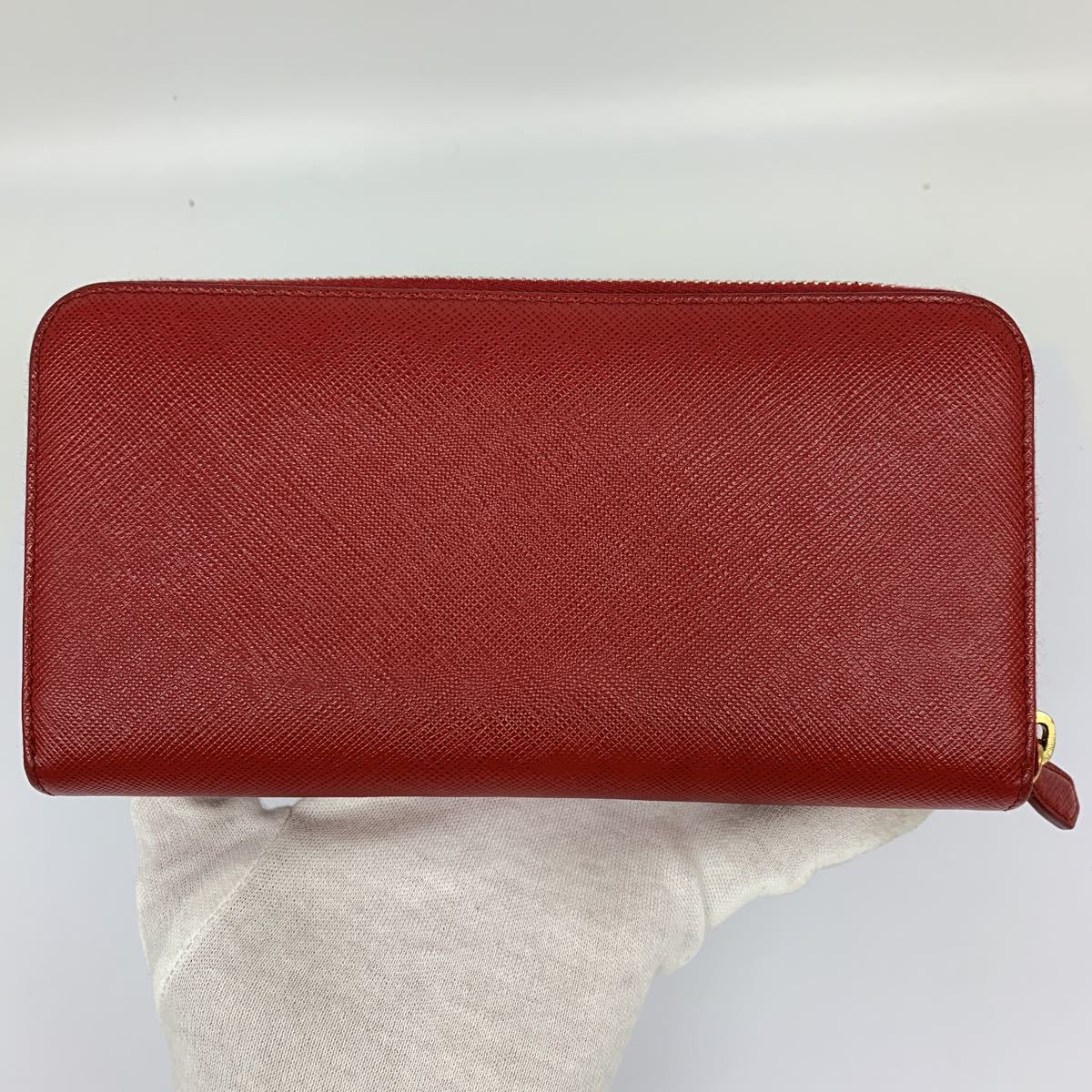 プラダPRADAラウンドファスナーレッド系 PRADA ラウンド