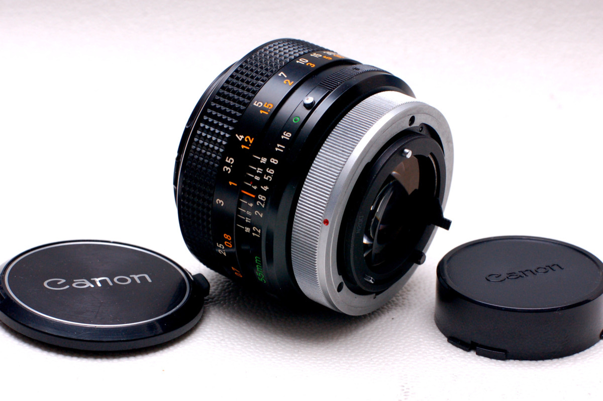 Canon キャノン 純正 FD 55mm 高級単焦点レンズ 1:1.2 希少な作動品 FD 55mm Canon - Camera 一眼