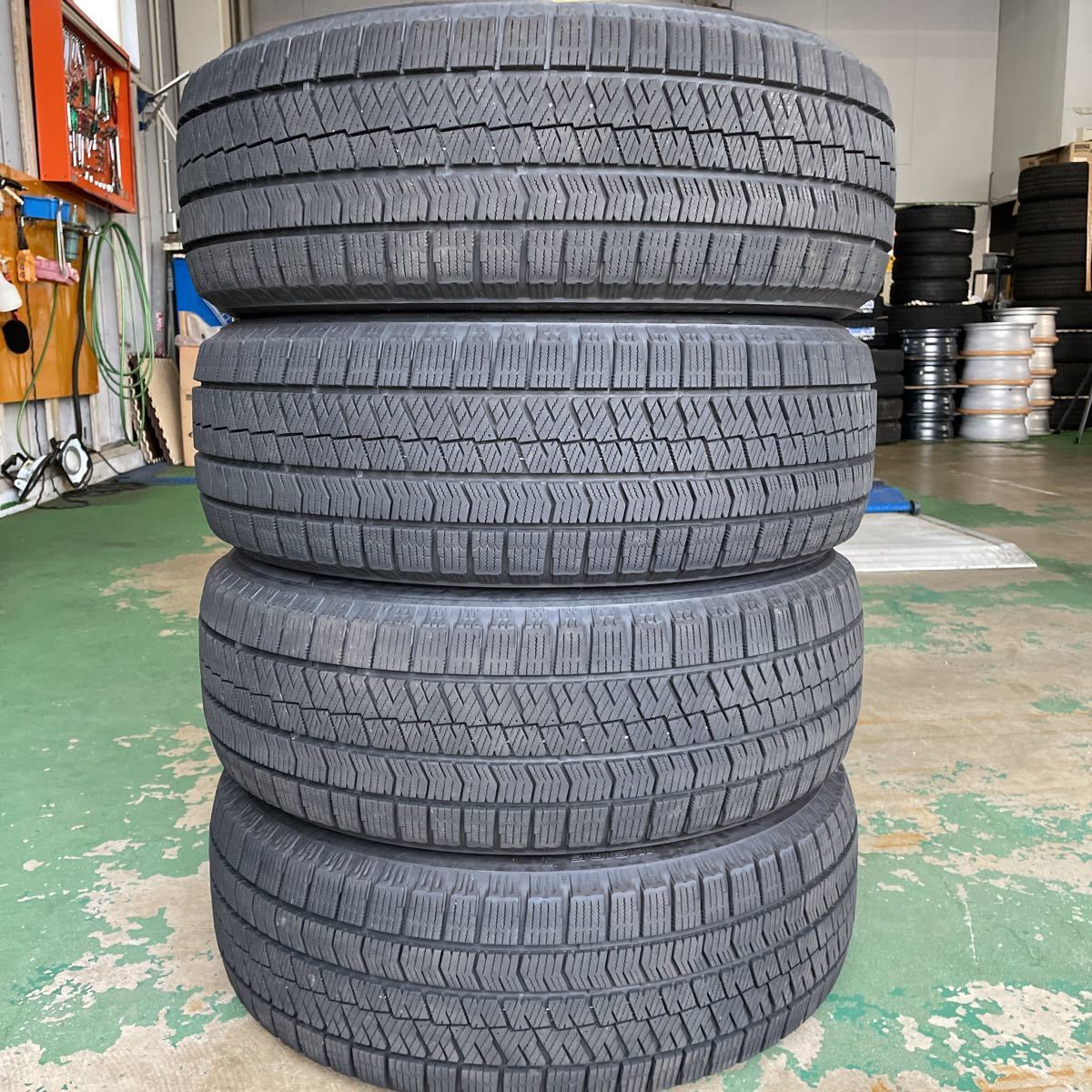 BRIDGESTONE ブリヂストン スタッドレス BLIZZAK VRX2 205/60R16 4本