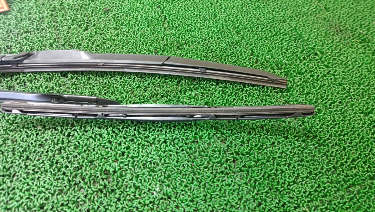 【新品未使用】トヨタ 30系プリウス フロントワイパーアーム 左右セット 純正品 トヨタ フロントワイパーアーム＆ブレード 左右 プリウス ZVW51 2019