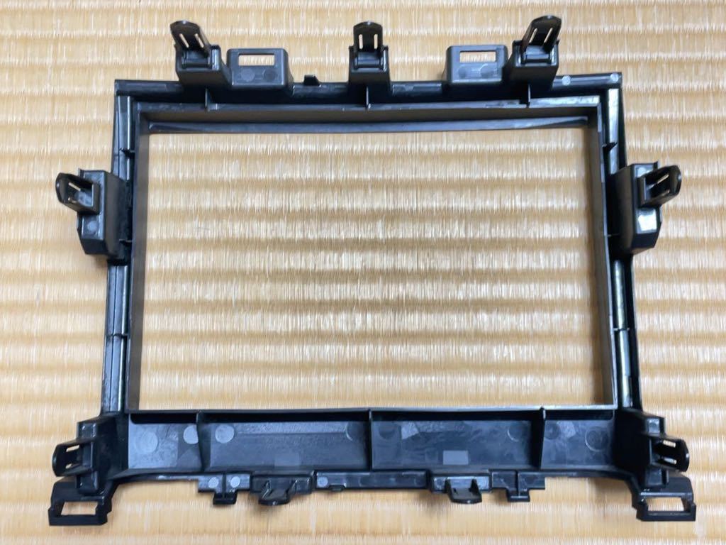 トヨタ純正8インチナビ用パネル(20系アルファード•ヴェルファイア) トヨタ 20系 アルファード ヴェルファイア 8インチナビ用 パネル（純正