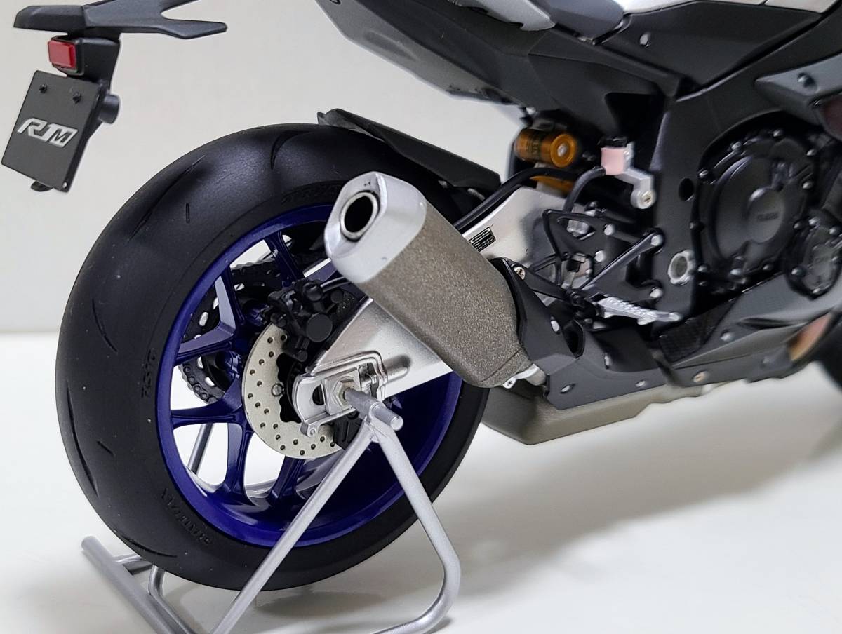 タミヤ 1/12 マスターワ ークコレクション YAMAHA YZF-R1M 2018 完成品 タミヤ 1/12 マスターワ ークコレクション YAMAHA YZF-R1M 2018 完成品
