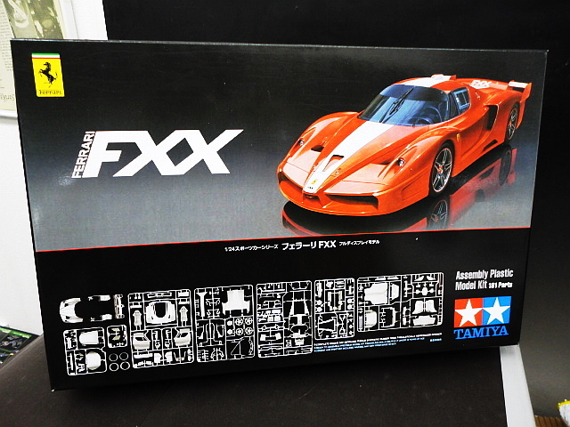 タミヤ 1/24 フェラーリ FXX タミヤ FXX 1⁄24 0 ブラックバージョン 1⁄24
