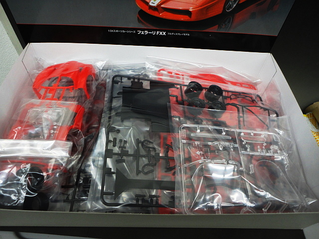 タミヤ 1/24 フェラーリ FXX タミヤ FXX 1⁄24 0 ブラックバージョン 1⁄24