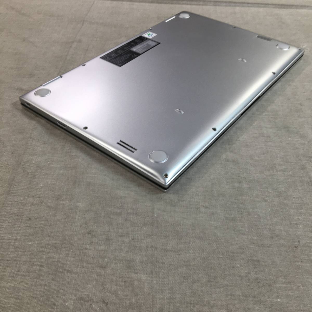 現状品 ASUS Chromebook C425TA ノートパソコン(74キー英語キーボード 