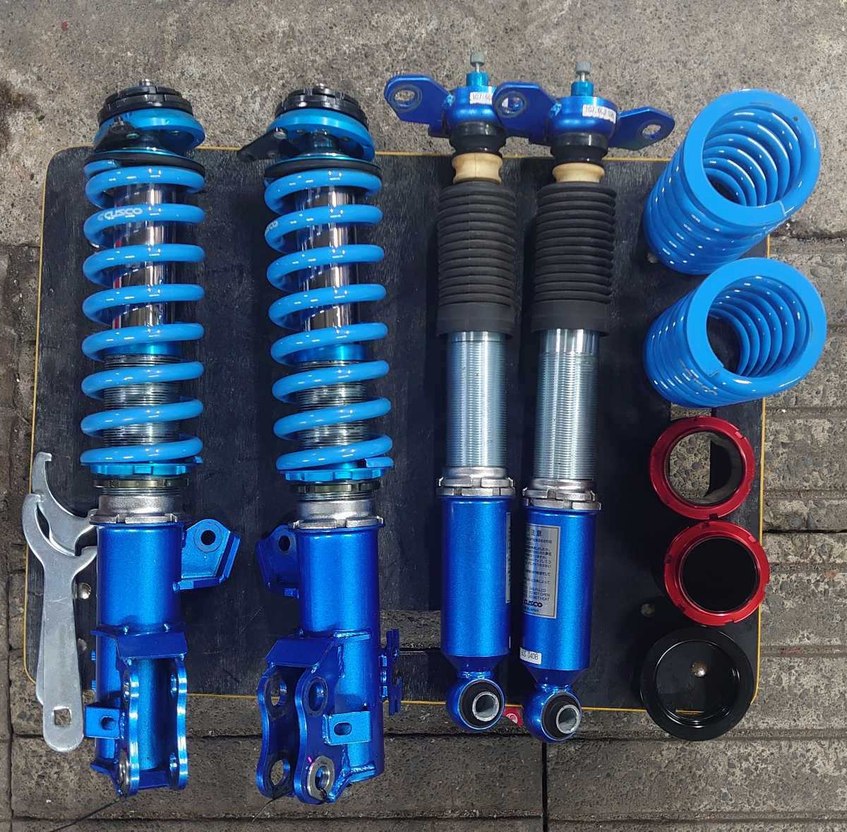 GRヤリス GXPA16 CUSCO クスコ Sports-S スポーツS F8k R9k 中古 車 