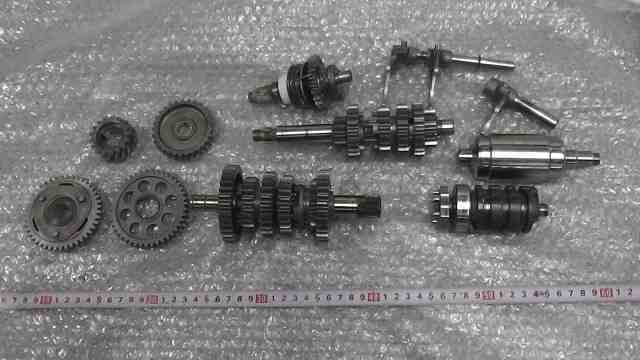 おまとめ3点 DT200R 37F-0700xxx の トランスミッション *1661914888 中古 ヤマハ用