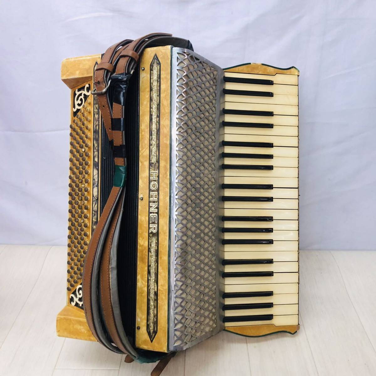 AH129 HOHNER アコーディオン 木箱ケース付 昭和レトロ アンティーク 
