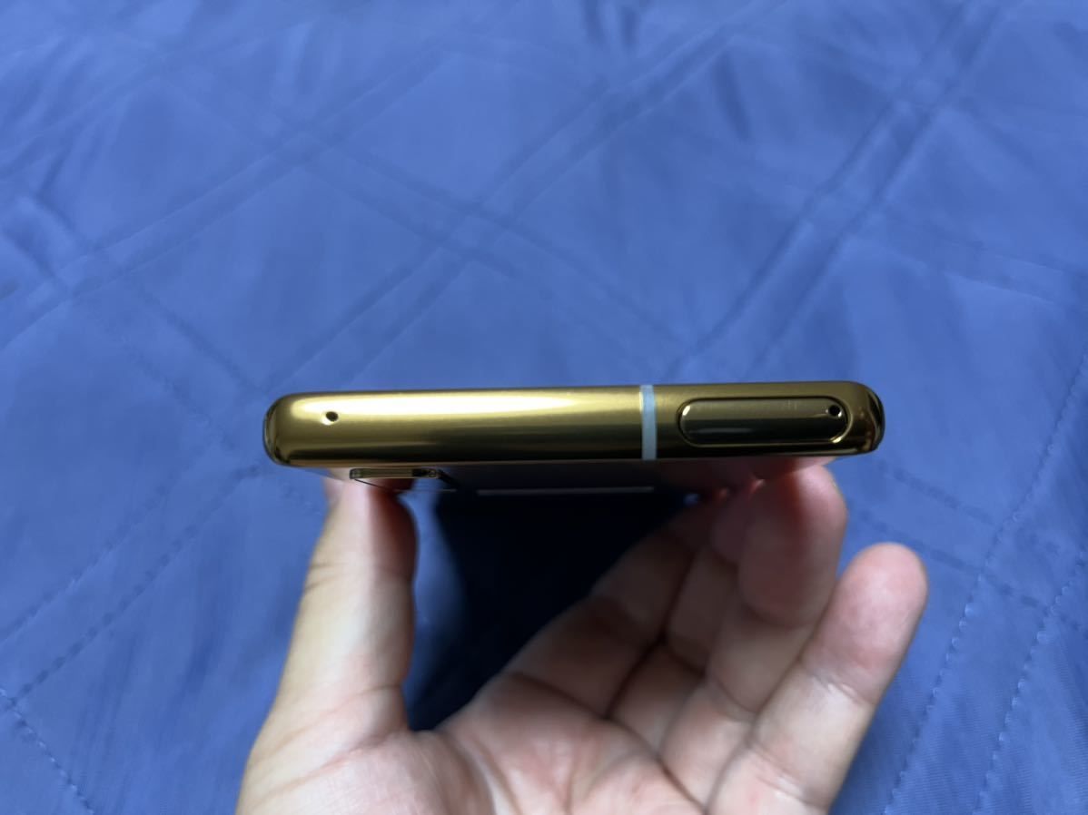 美品】【SIMロック解除炭】arrows NX9 F-52A ゴールド docomo ドコモ