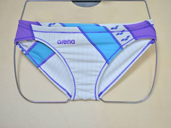 《美品》　アリーナ　ダブルマット リミック ARENA/WHBU