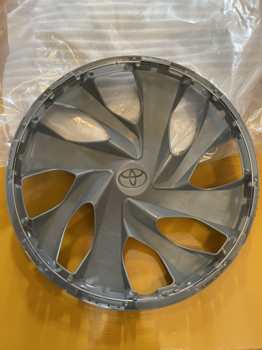 トヨタ ヤリス 純正 ホイールキャップ 14インチ 4枚 14インチ トヨタ
