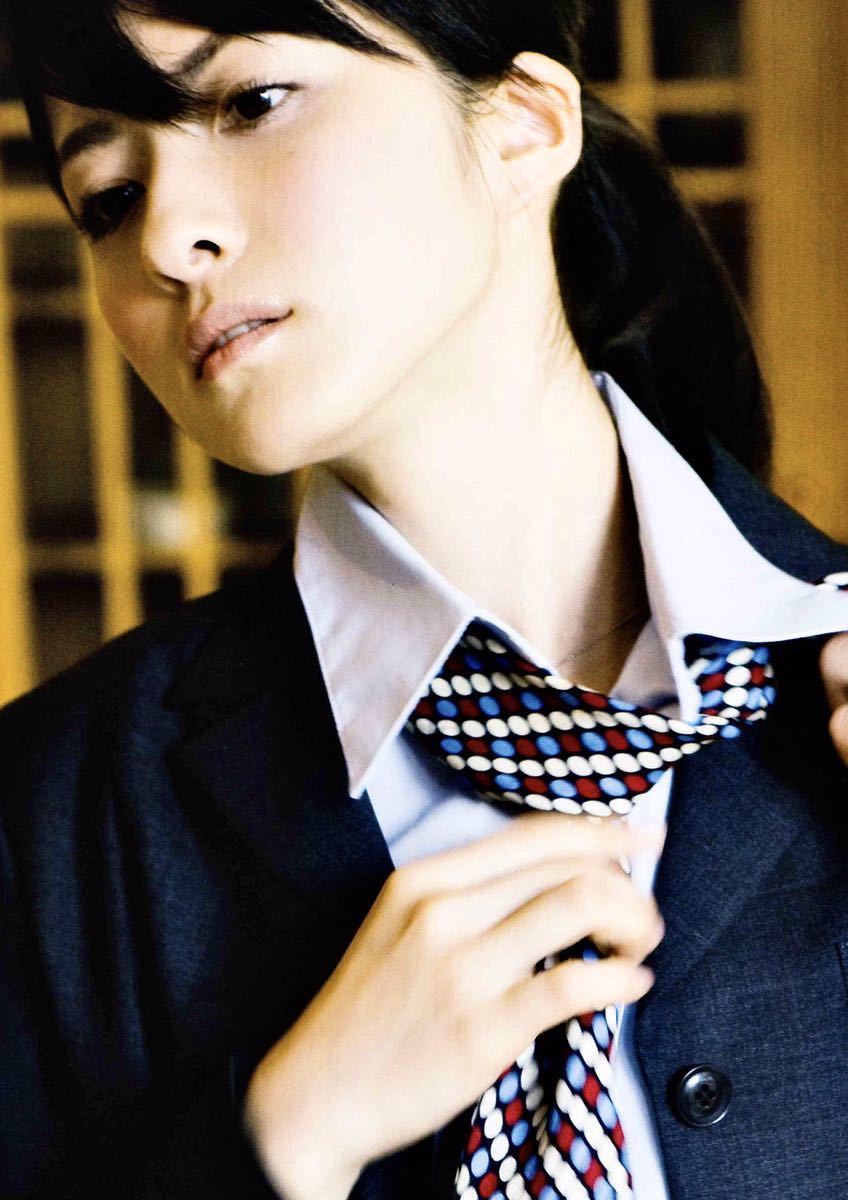 写真集◎松木里菜『Act. 1』A4判＊ハードカバー｜2009年発行＊初版