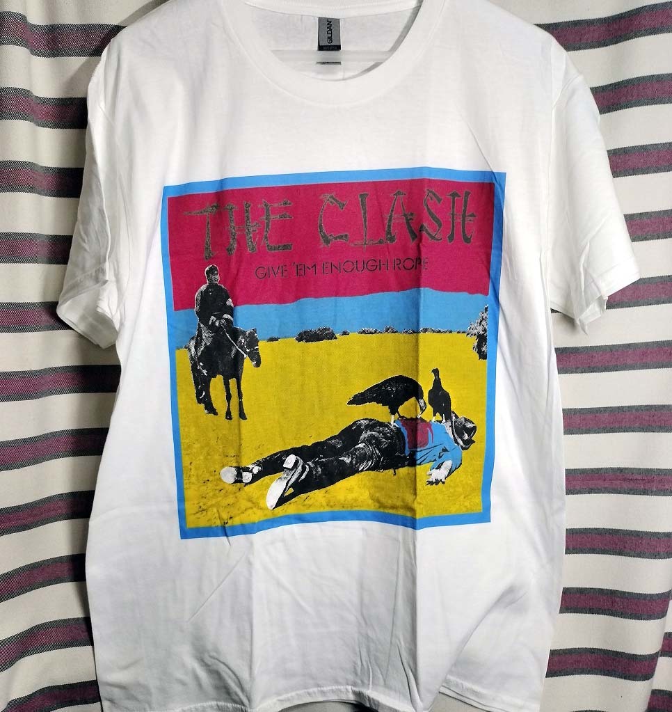 お得，新作登場 The CLASH BIGプリントTシャツ ザ クラッシュ バンドT ロックT rock PUNK パンク ピストルズ ジョーストラマー 彡(Tシャツ)｜売買されたオークション情報、yahooの商品情報をアーカイブ公開 - オーク Tシャツ